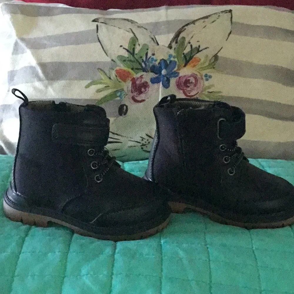 Kids Black Lace-Up Ankle Boots with Side Strap - Unbranded